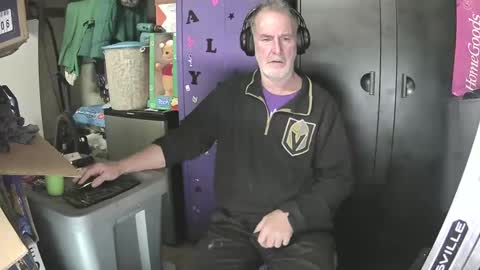 Mark online show from December 20, 4:14 pm