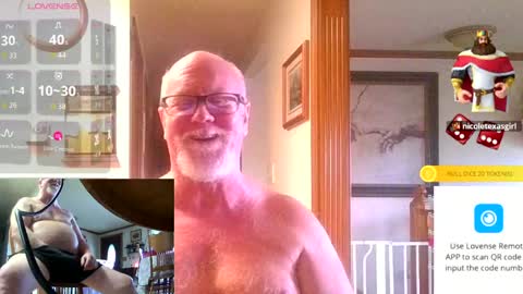 pussylover1365 online show from April 15, 8:53 pm