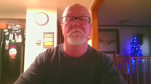 pussylover1365 online show from January 27, 10:38 pm