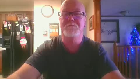 pussylover1365 online show from January 23, 9:50 pm