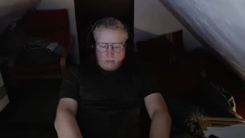 Snapshot of pussylovercb chatting on September 24, 6:28 pm pussylovercb online show from September 24, 6:28 pm