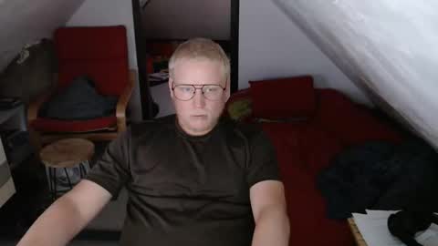 Snapshot of pussylovercb chatting on September 12, 9:31 am pussylovercb online show from September 12, 9:31 am