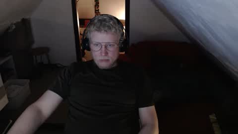 pussylovercb online show from May 18, 9:19 pm