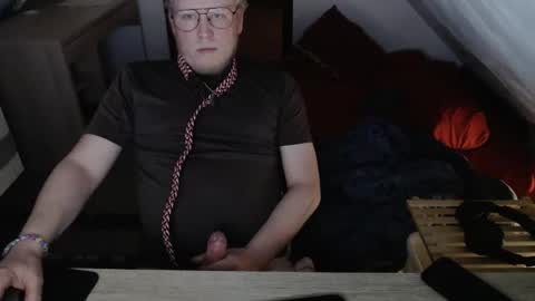 pussylovercb online show from December 15, 9:12 pm