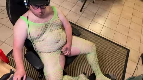 Quentin online show from April 28, 6:12 pm