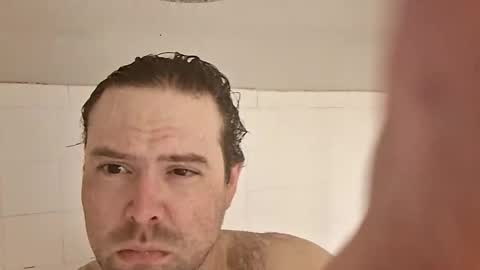 quiet2strangers online show from April 5, 8:33 am