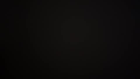 Snapshot of r27822204 chatting on December 12, 6:14 am r2424 online show from December 12, 6:14 am