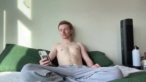 r3ddy2go online show from March 23, 12:49 am