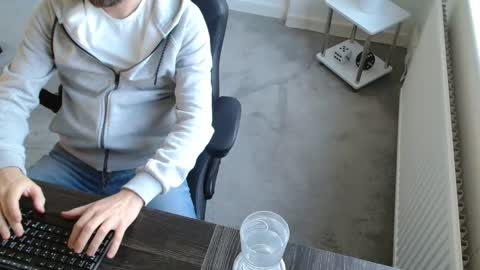 Rare online show from November 26, 11:35 am