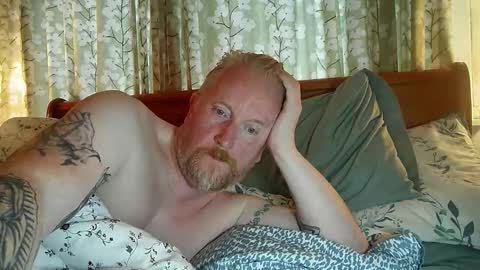 r_o_h_a_n online show from October 30, 10:38 am