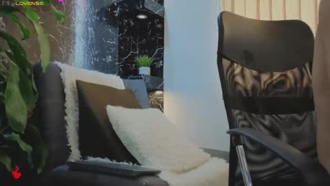 R A F A E L online show from January 16, 10:01 pm