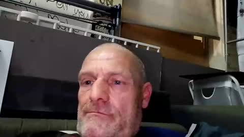 Snapshot of ragingzef69 chatting on December 9, 4:51 pm Bigthickdickinvic online show from December 9, 4:51 pm