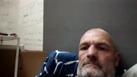 Snapshot of ragingzef69 chatting on January 23, 10:32 am Bigthickdickinvic online show from January 23, 10:32 am