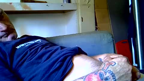 Snapshot of ragingzef69 chatting on February 17, 2:53 am Bigthickdickinvic online show from February 17, 2:53 am