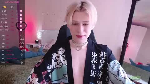Snapshot of rainbow__salt chatting on March 12, 10:37 am Mike online show from March 12, 10:37 am
