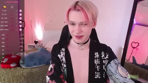 Snapshot of rainbow__salt chatting on January 18, 10:39 am Mike online show from January 18, 10:39 am