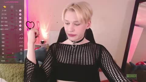 Snapshot of rainbow__salt chatting on January 4, 12:05 pm Mike online show from January 4, 12:05 pm