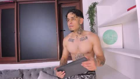 Raizo online show from April 11, 7:45 am