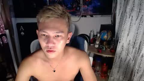 ralfhuge24 online show from March 30, 12:00 am