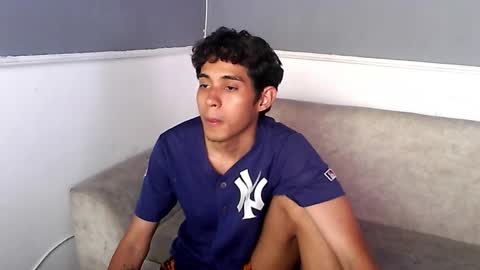 Snapshot of rami_hot0 chatting on October 27, 7:49 pm rami_hot0 online show from October 27, 7:49 pm