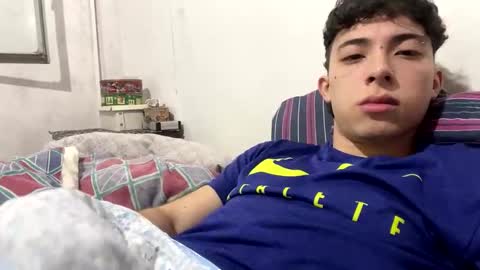 ramiroo2312 online show from November 17, 9:29 pm