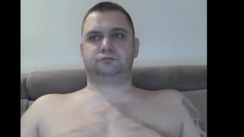 Snapshot of ramon0688 chatting on February 23, 7:36 pm Ramon online show from February 23, 7:36 pm