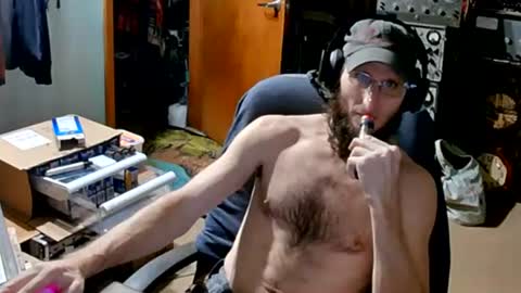 Snapshot of randalltotazz chatting on September 10, 1:37 am Randall online show from September 10, 1:37 am