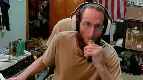 Snapshot of randalltotazz chatting on February 13, 11:39 am Randall online show from February 13, 11:39 am
