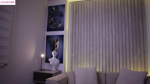 Snapshot of randypitts chatting on October 18, 1:21 am RANDY online show from October 18, 1:21 am