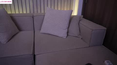 Snapshot of randypitts chatting on October 16, 1:13 am RANDY online show from October 16, 1:13 am