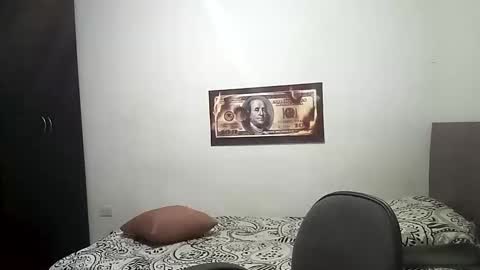 Snapshot of rangel_sex chatting on October 19, 4:39 am Rangel and Lola online show from October 19, 4:39 am