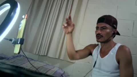 Snapshot of rangelmunoz chatting on January 31, 10:21 pm Rangel online show from January 31, 10:21 pm