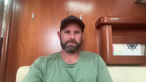 Snapshot of ransguy chatting on March 4, 11:43 pm ransguy online show from March 4, 11:43 pm