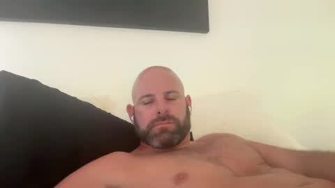 Snapshot of ransguy chatting on December 31, 12:32 am ransguy online show from December 31, 12:32 am
