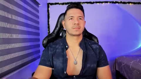 Jonas online show from March 28, 9:59 pm