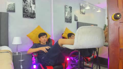 Raphael Nyon online show from March 17, 5:54 am