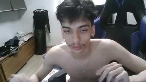 ratlean21 online show from December 13, 6:21 am