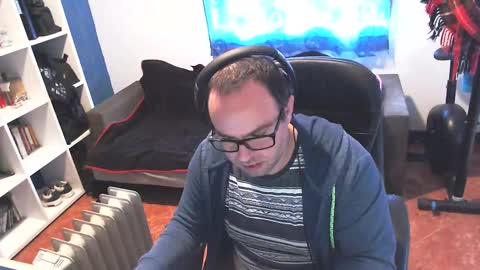 Snapshot of ravingr3d3 chatting on February 18, 10:27 am ravingr3d3 online show from February 18, 10:27 am