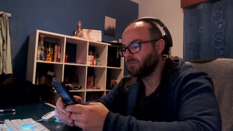 Snapshot of ravingr3d3 chatting on December 20, 10:32 pm ravingr3d3 online show from December 20, 10:32 pm