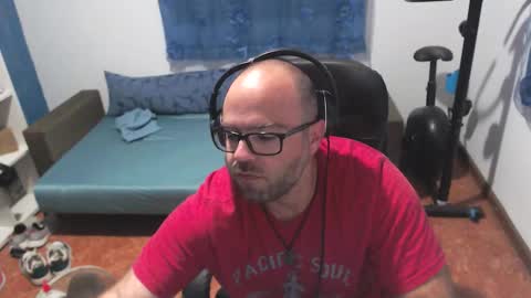 Snapshot of ravingr3d3 chatting on September 14, 10:34 pm ravingr3d3 online show from September 14, 10:34 pm