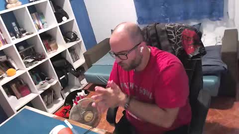 Snapshot of ravingr3d3 chatting on October 22, 10:24 pm ravingr3d3 online show from October 22, 10:24 pm