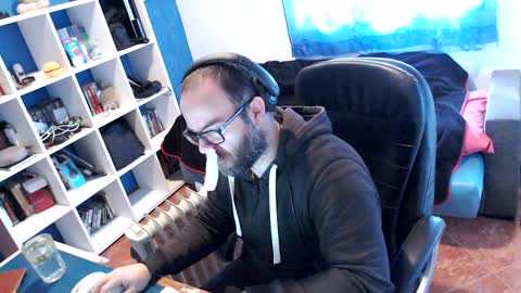 Snapshot of ravingr3d3 chatting on January 13, 9:19 am ravingr3d3 online show from January 13, 9:19 am