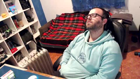 Snapshot of ravingr3d3 chatting on February 1, 9:51 pm ravingr3d3 online show from February 1, 9:51 pm