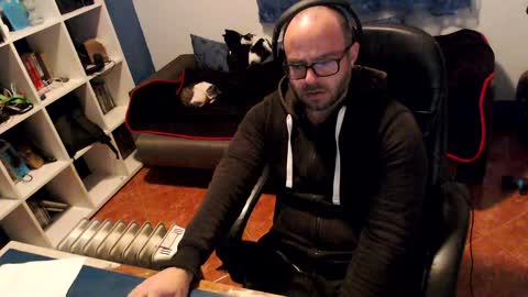 Snapshot of ravingr3d3 chatting on December 11, 10:49 pm ravingr3d3 online show from December 11, 10:49 pm