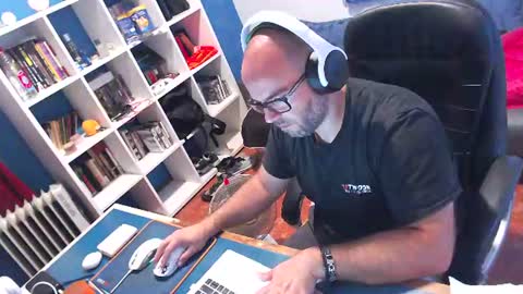 ravingr3d3 online show from June 23, 8:08 am