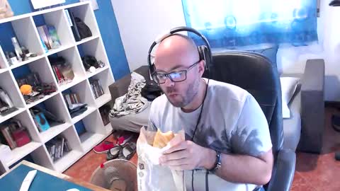 Snapshot of ravingr3d3 chatting on October 16, 1:08 pm ravingr3d3 online show from October 16, 1:08 pm