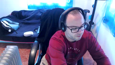 Snapshot of ravingr3d3 chatting on January 16, 2:41 pm ravingr3d3 online show from January 16, 2:41 pm
