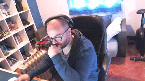 Snapshot of ravingr3d3 chatting on March 4, 10:24 am ravingr3d3 online show from March 4, 10:24 am