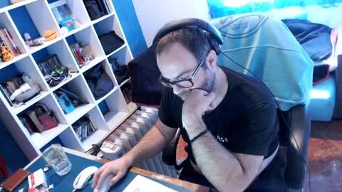 Snapshot of ravingr3d3 chatting on February 3, 10:36 am ravingr3d3 online show from February 3, 10:36 am