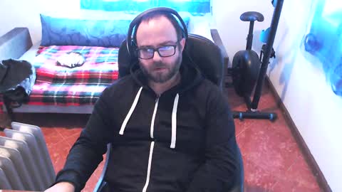 Snapshot of ravingr3d3 chatting on February 16, 2:43 pm ravingr3d3 online show from February 16, 2:43 pm